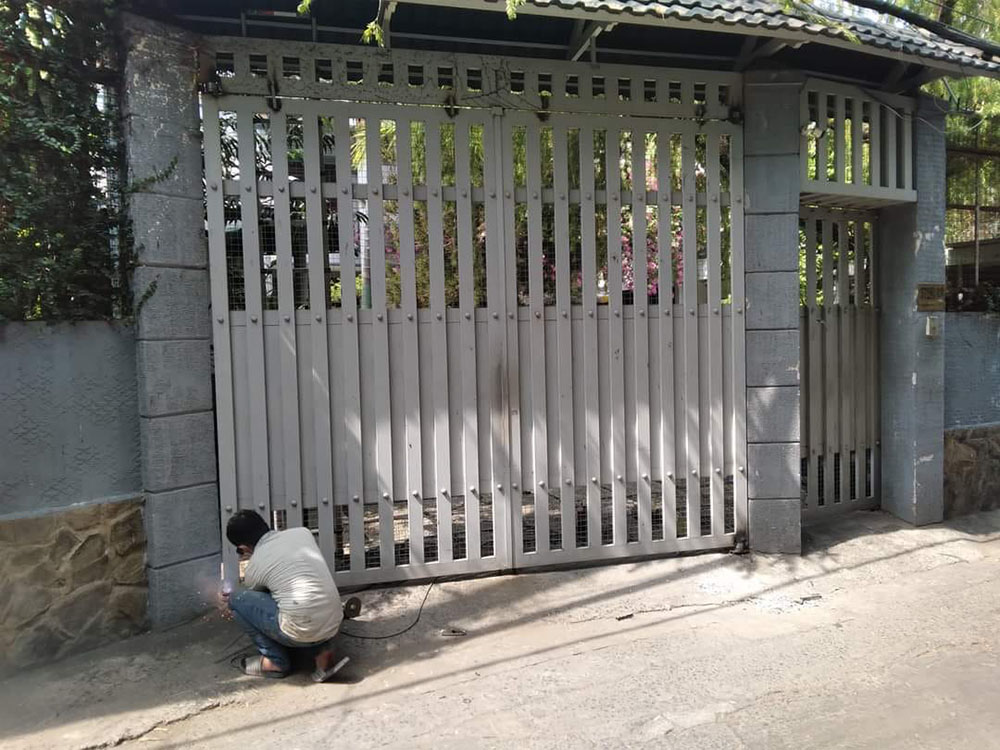 Tư vấn báo giá làm cửa sắt cổng sắt đẹp rẻ tại Huyện Hóc Môn tphcm